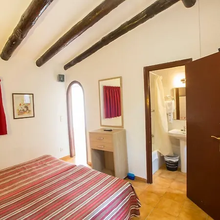 - Don Juan Tossa Hotel *