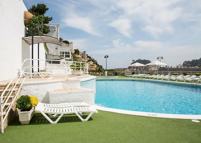 - Don Juan Tossa 酒店 滨海托萨